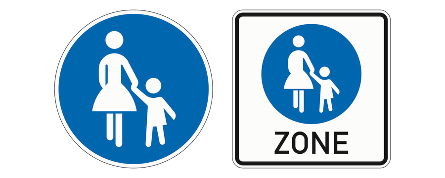 Links das runde blaue Zeichen Gehweg, rechts das Zeichen Beginn einer Fußgängerzone.